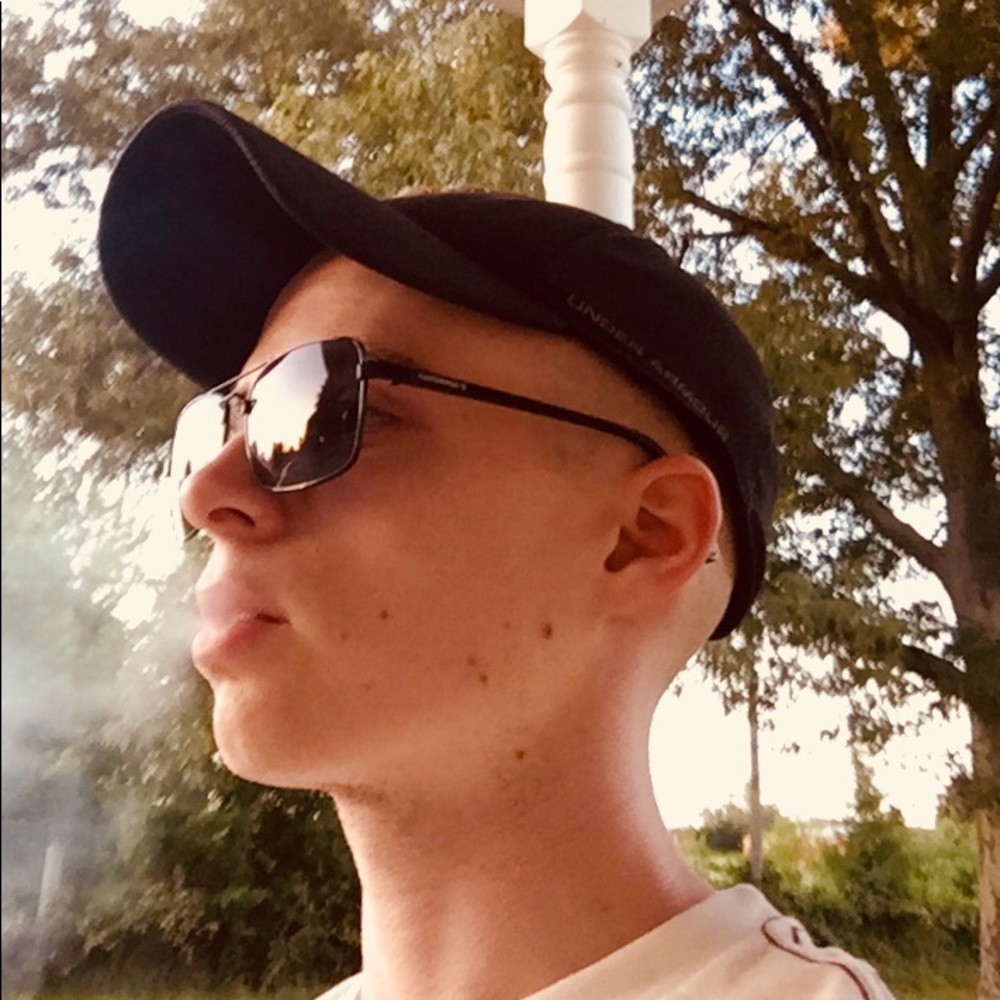 Meet your Posher, James